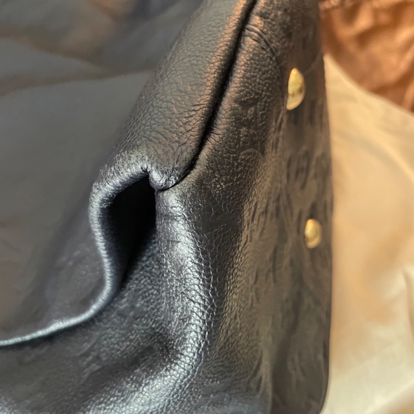 Navy Artsy LV - Picture 7 of 10